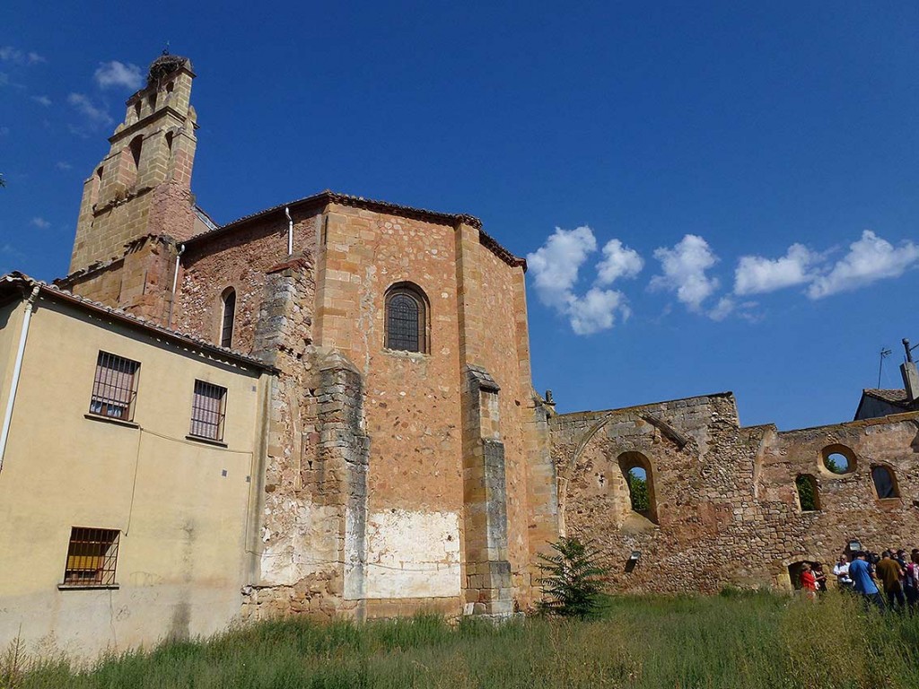 Solar-del-antigo-templo-del-convento-franciscano-de-Soria