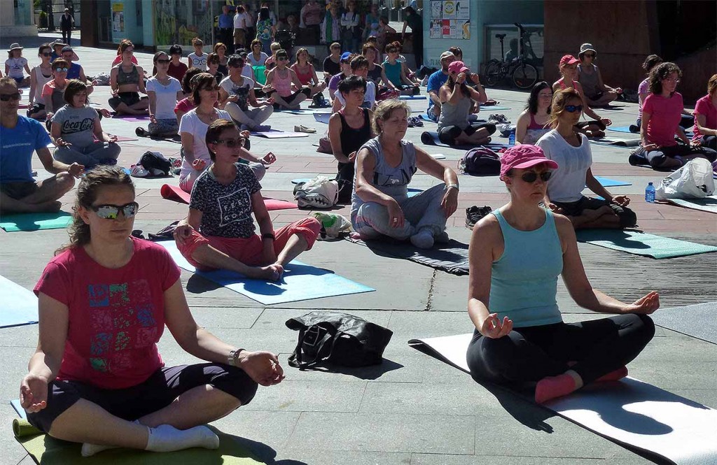 Soria-en-Dia-Internacional-del-Yoga-2015-b