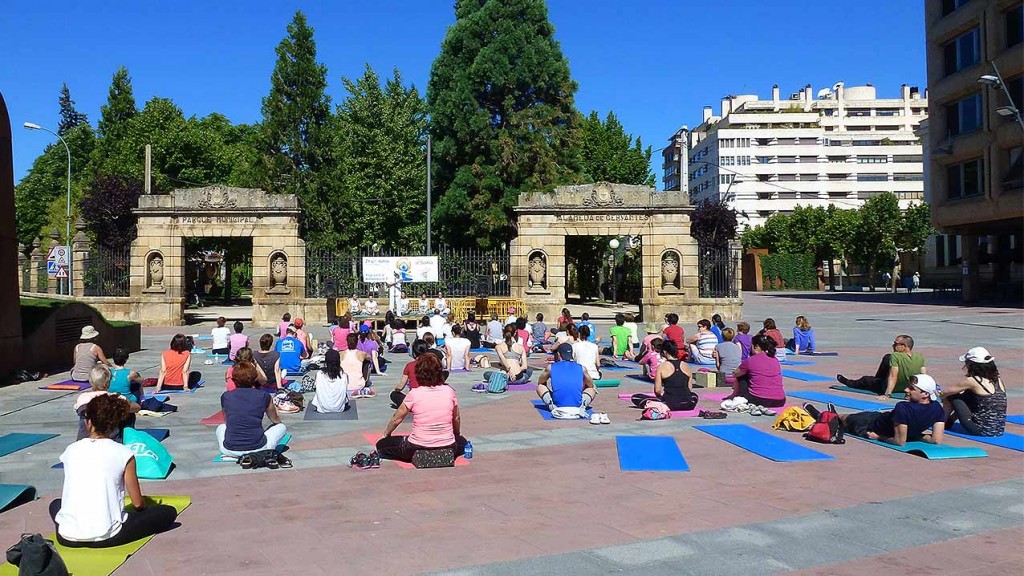 Soria-en-Dia-Internacional-del-Yoga-2015-e