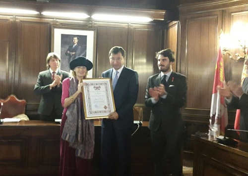 Embajador de Kazajstán con Doce Linajes de Soria